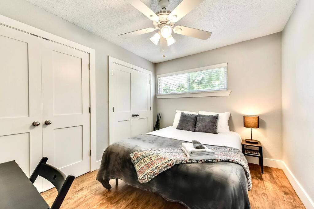 Bright And Cheerful Flat, Near Fair Park Appartement Dallas Buitenkant foto
