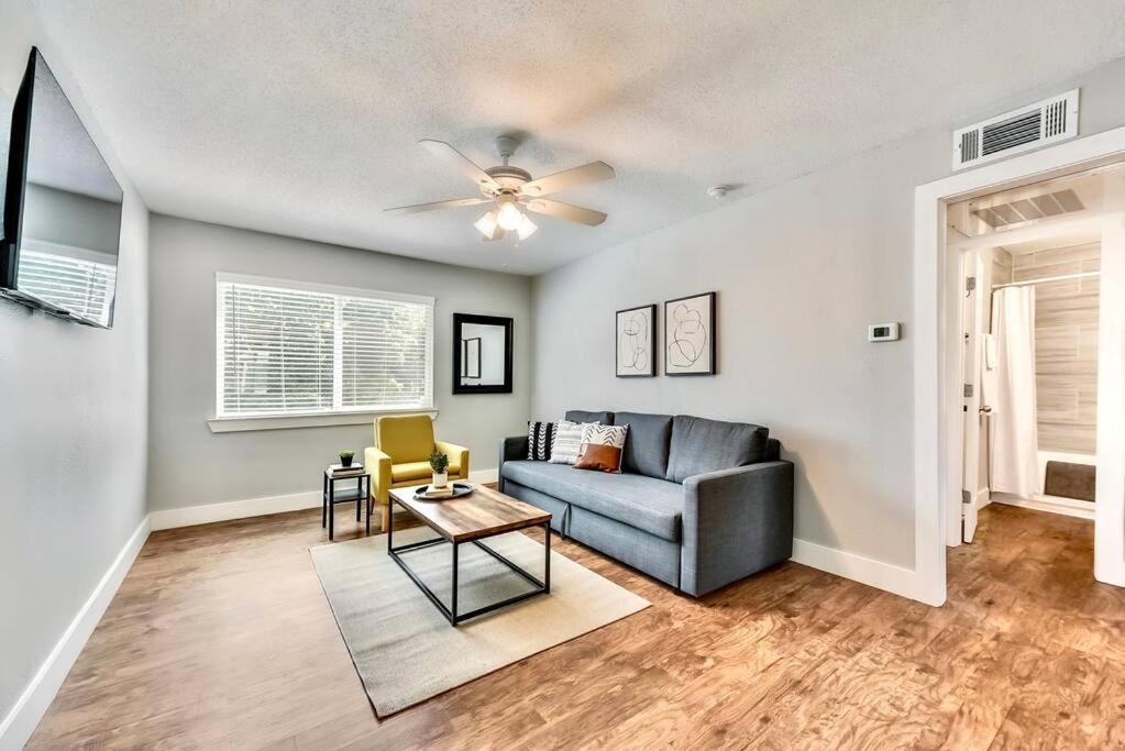 Bright And Cheerful Flat, Near Fair Park Appartement Dallas Buitenkant foto